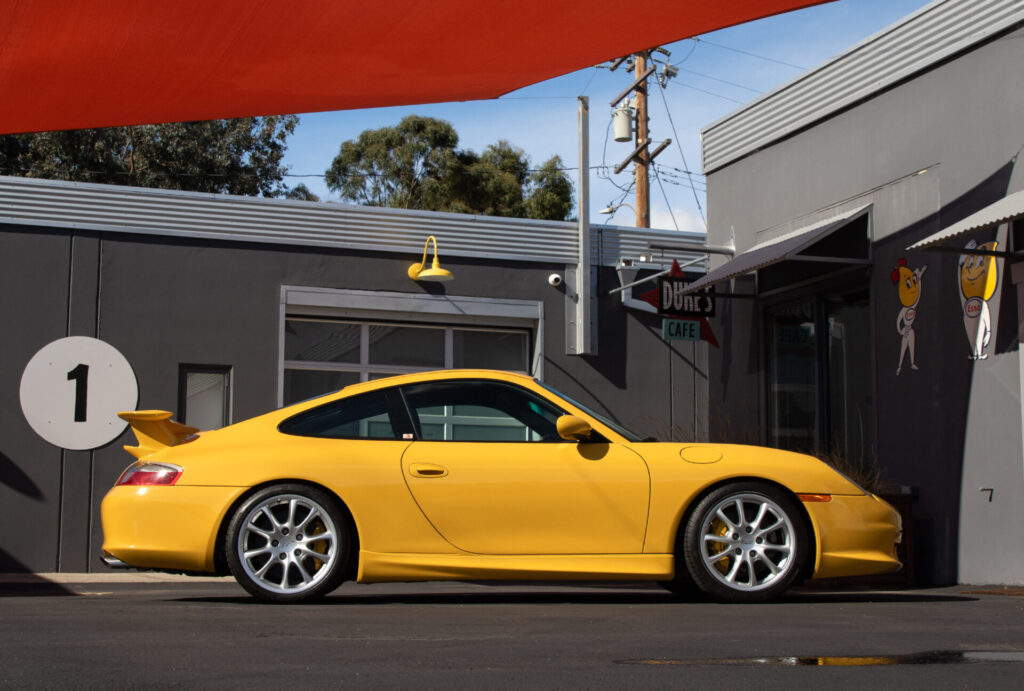 2004 Porsche 911/996.2 GT3 Coupe 6- Speed Ceramic Brakes Pinned