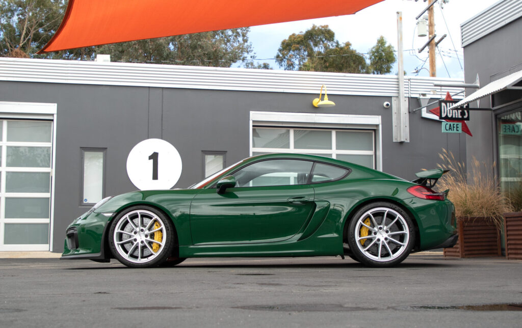 2016 Porsche 981 Cayman GT4 6-Speed Manual Carbon Full Bucket