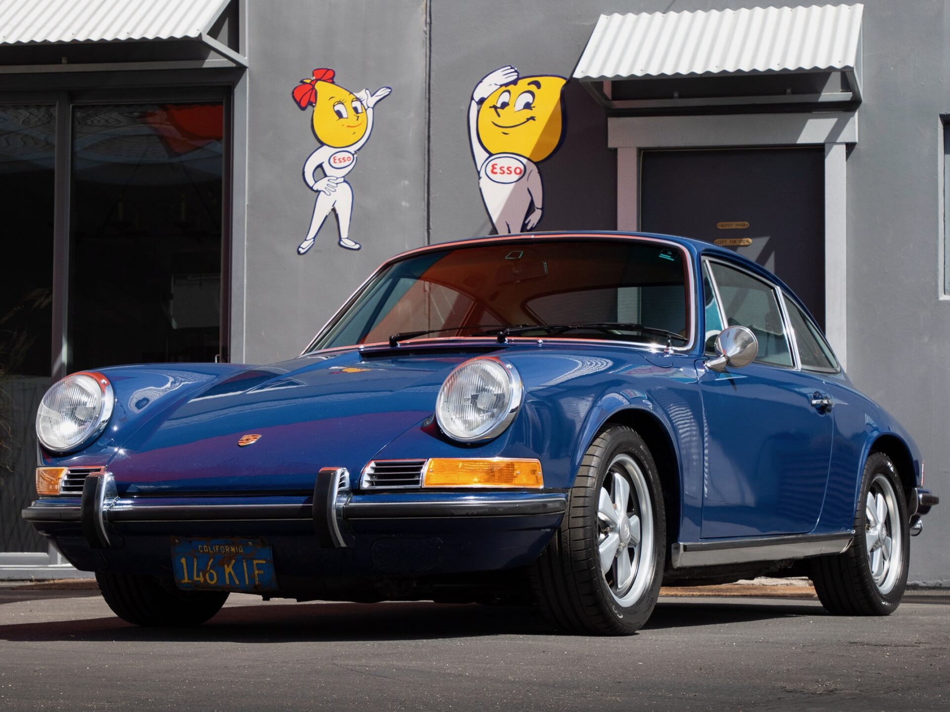 1971 Porsche 911 T Coupe Numbers Matching 5-Speed Manual 1