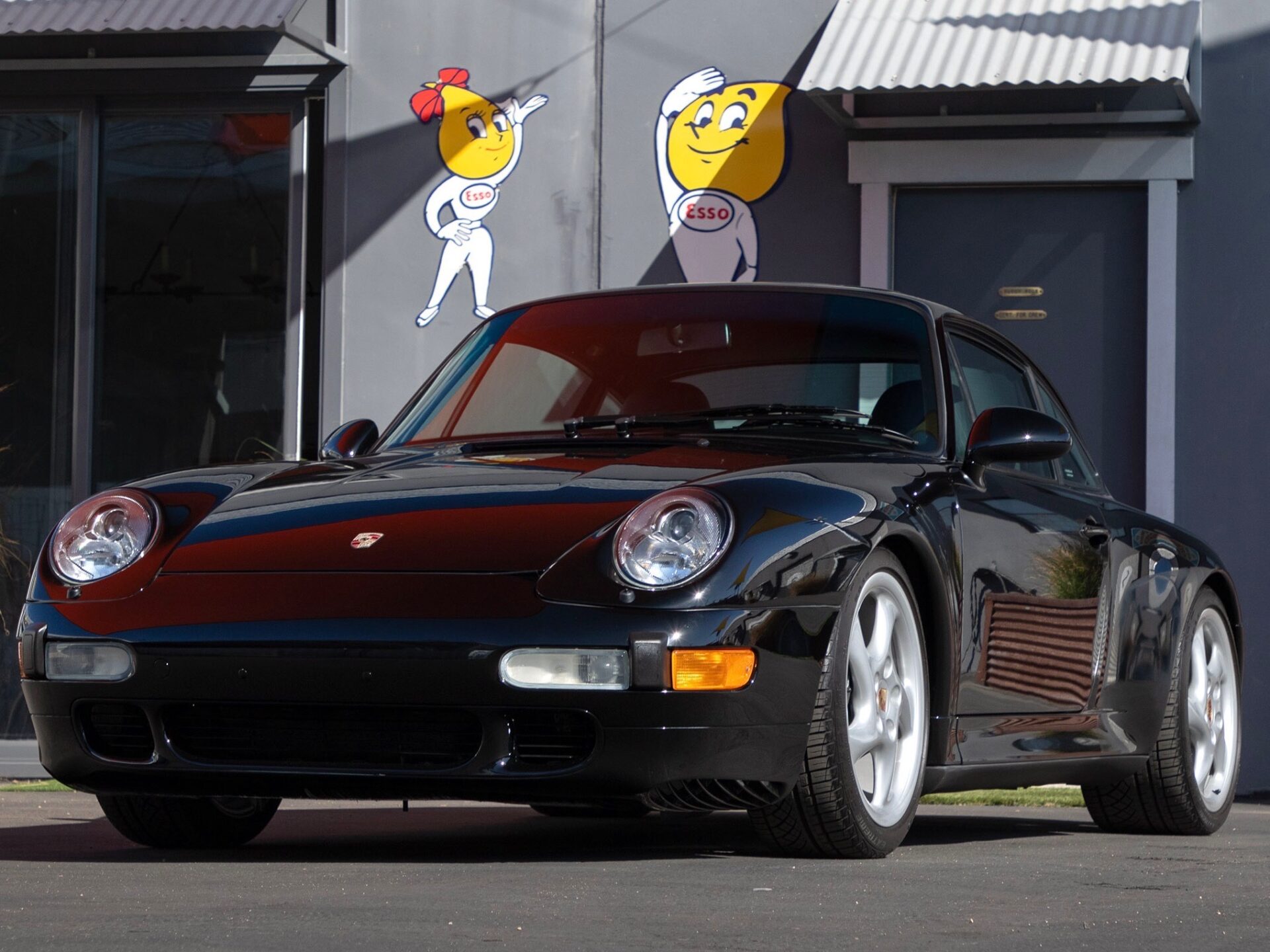 1998 Porsche 993 Carrera 2S (C2S) Coupe 6-Speed Manual Motor Sound Package Limited Slip Diff. New Clutch & Flywheel